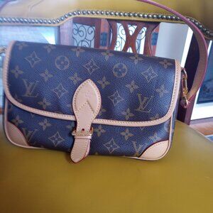 Louis Vuitton Diane bag with pink cross body strap